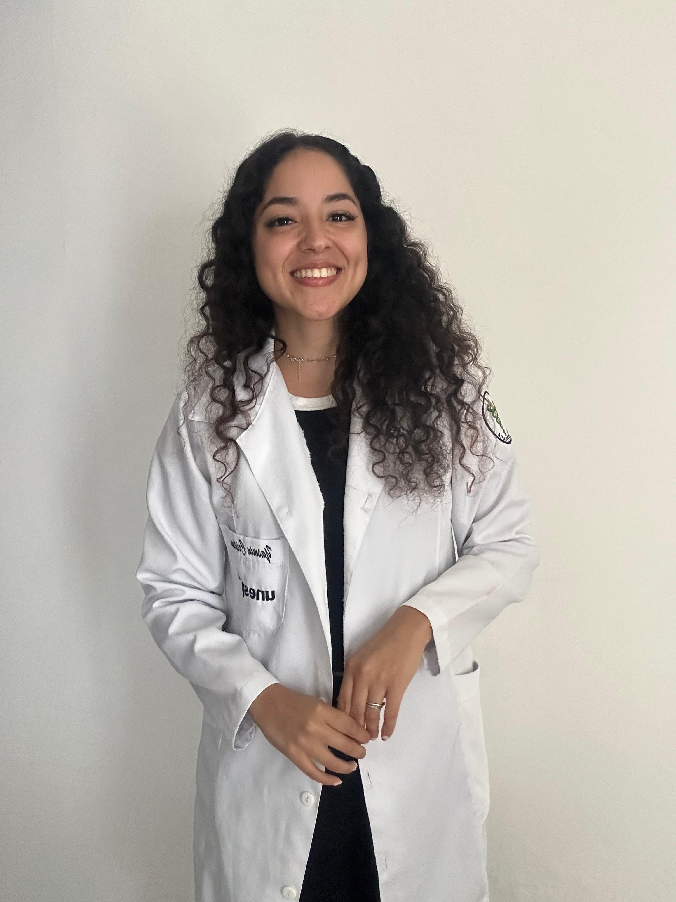 Yasmin Cristina França Silva, fisioterapeuta e instrutora de Pilates